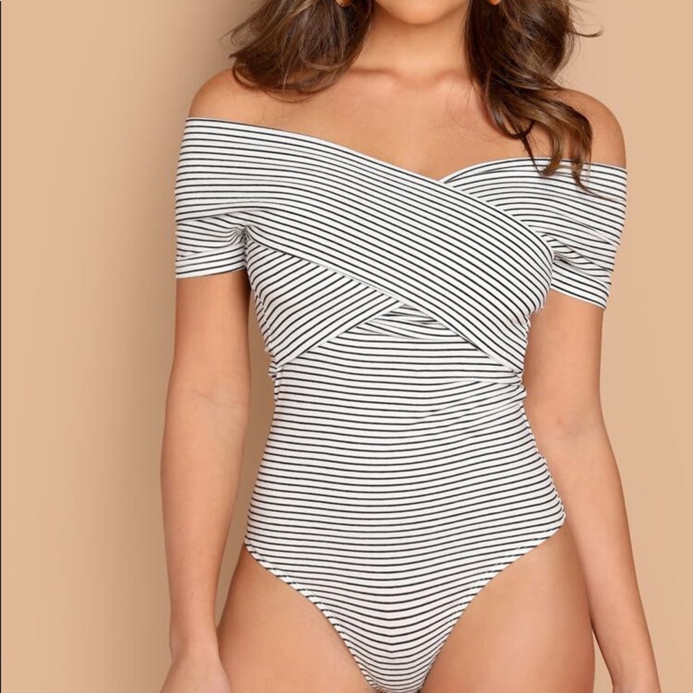 Black and White Stripe Off The Shoulder Bodysuit L